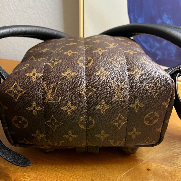 Authentic Louis Vuitton palm spring pm backpack - Picture 10 of 16